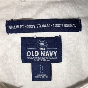 (XL) Regular Fit Old Navy Button Down Shirt